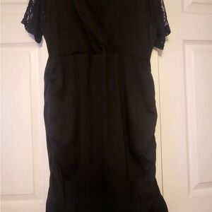 Elegant Black Dress with Lace Sleeves Womens Size XL